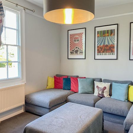 Arden Villa, Sleeps 8, Moments From The Golden Sandy Beach Of Ryde Ryde  Zewnętrze zdjęcie