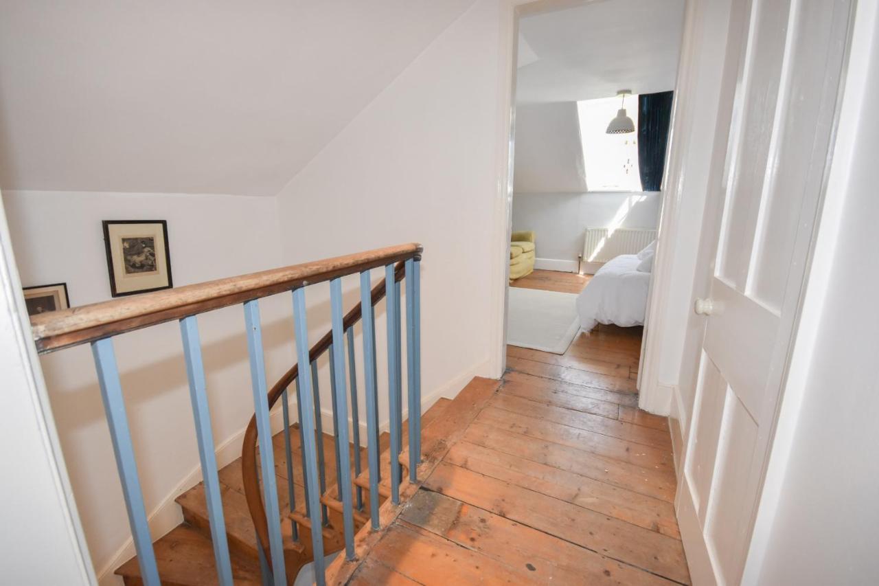 Arden Villa, Sleeps 8, Moments From The Golden Sandy Beach Of Ryde Ryde  Zewnętrze zdjęcie