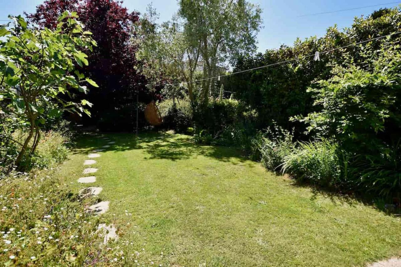 Arden Villa, Sleeps 8, Moments From The Golden Sandy Beach Of Ryde Ryde  Zewnętrze zdjęcie