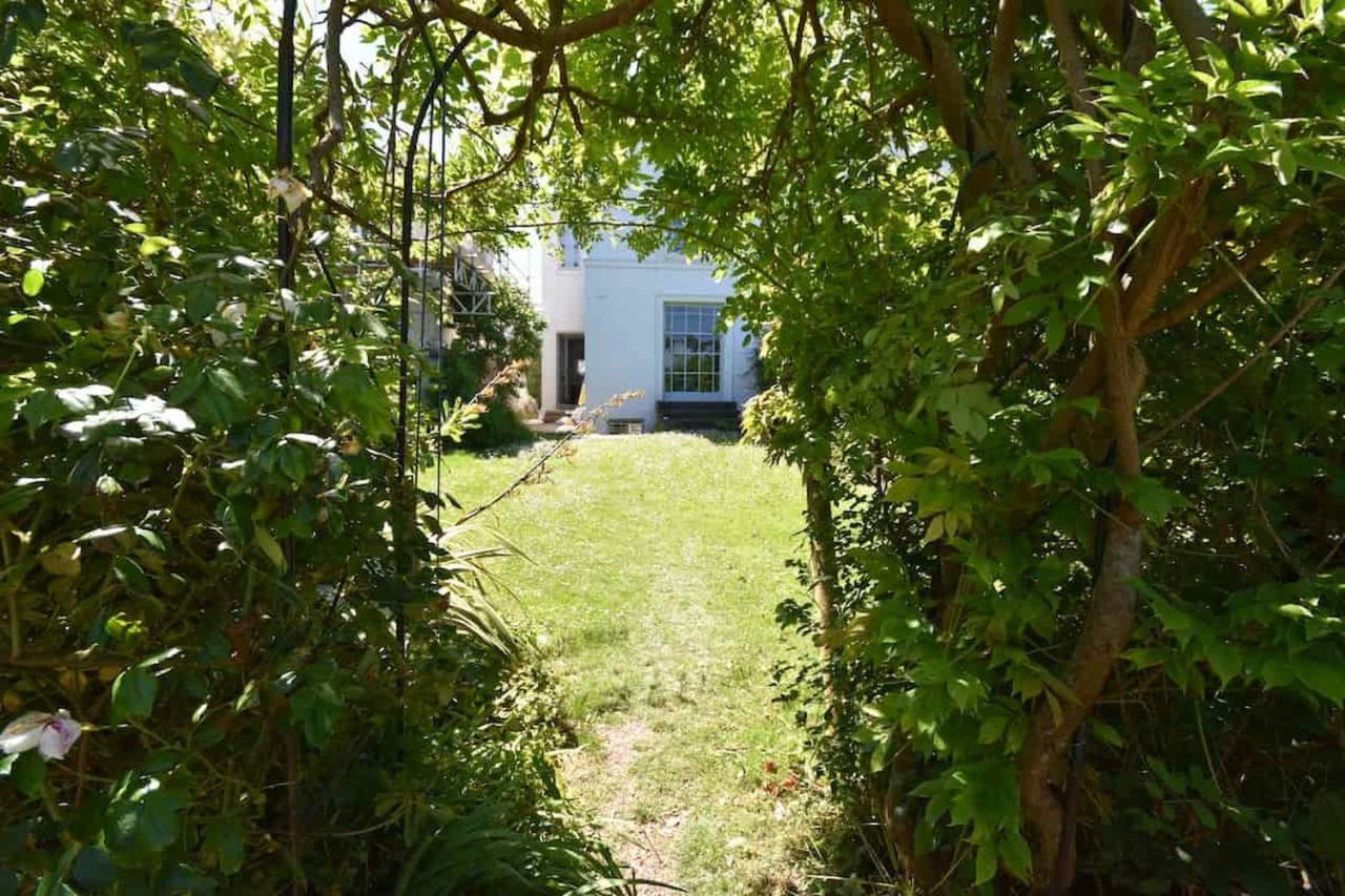 Arden Villa, Sleeps 8, Moments From The Golden Sandy Beach Of Ryde Ryde  Zewnętrze zdjęcie